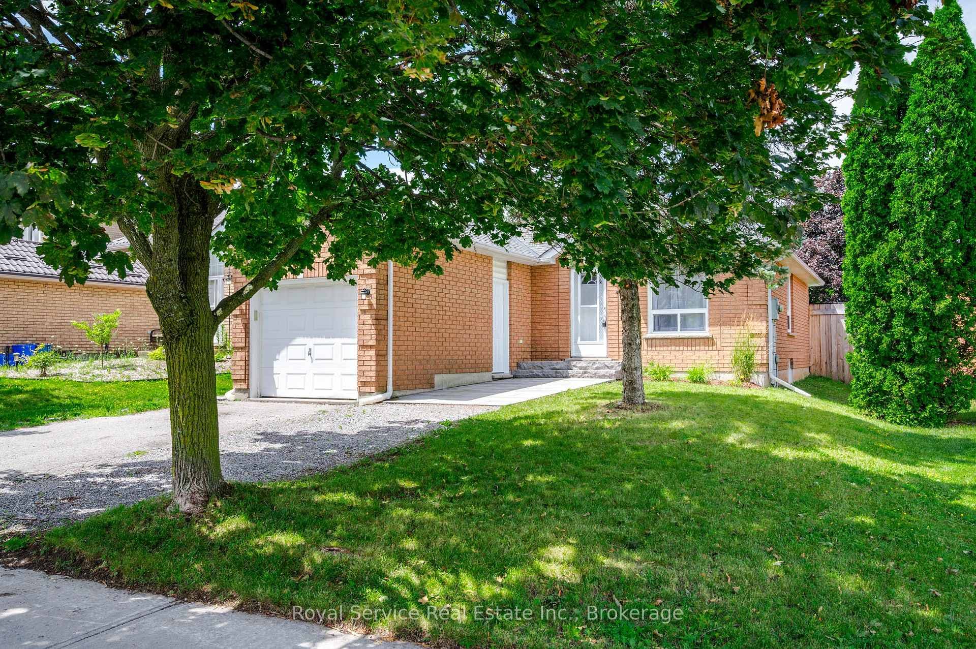 228 Towerhill Road photo 4
