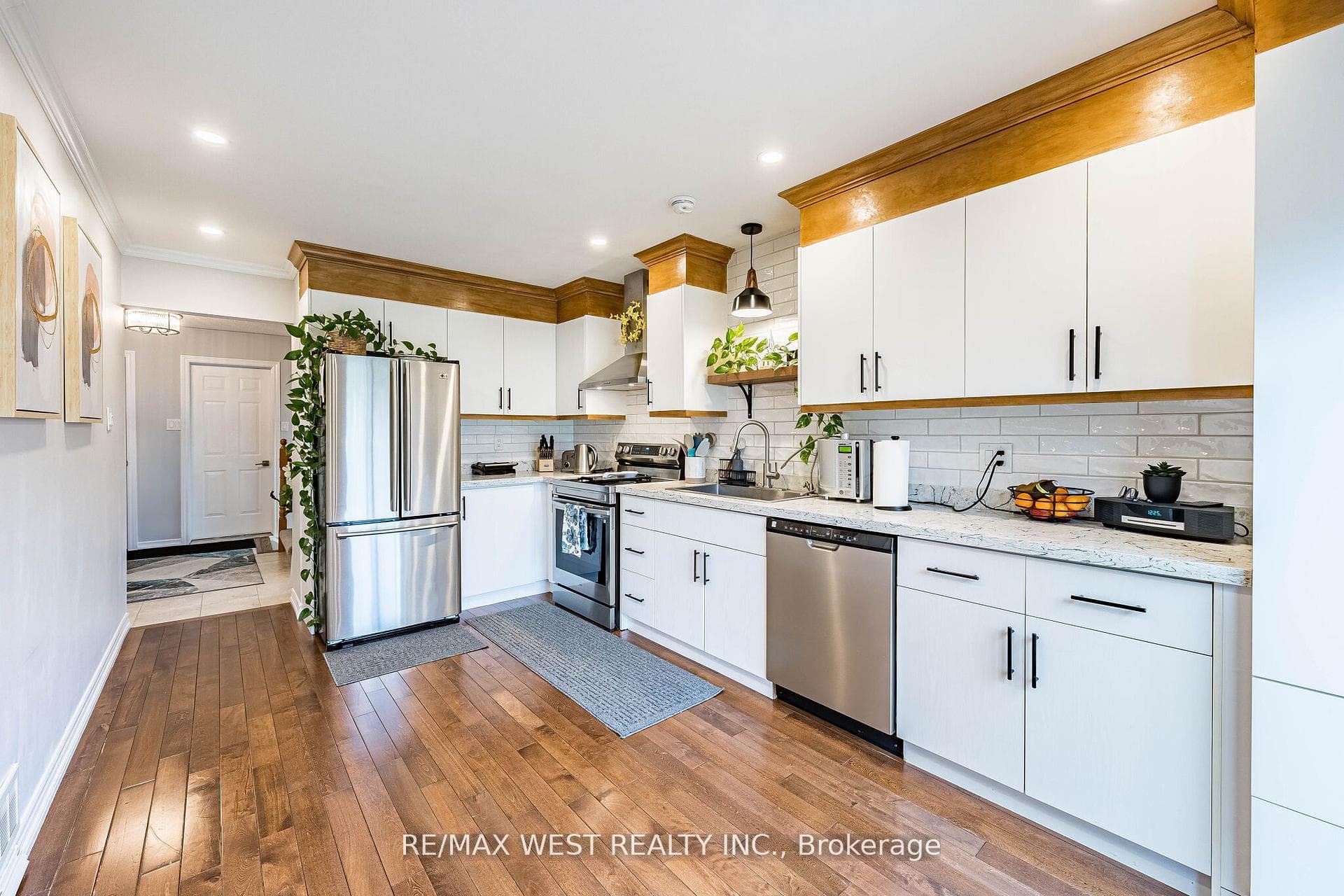 5 Moir Crescent photo 13