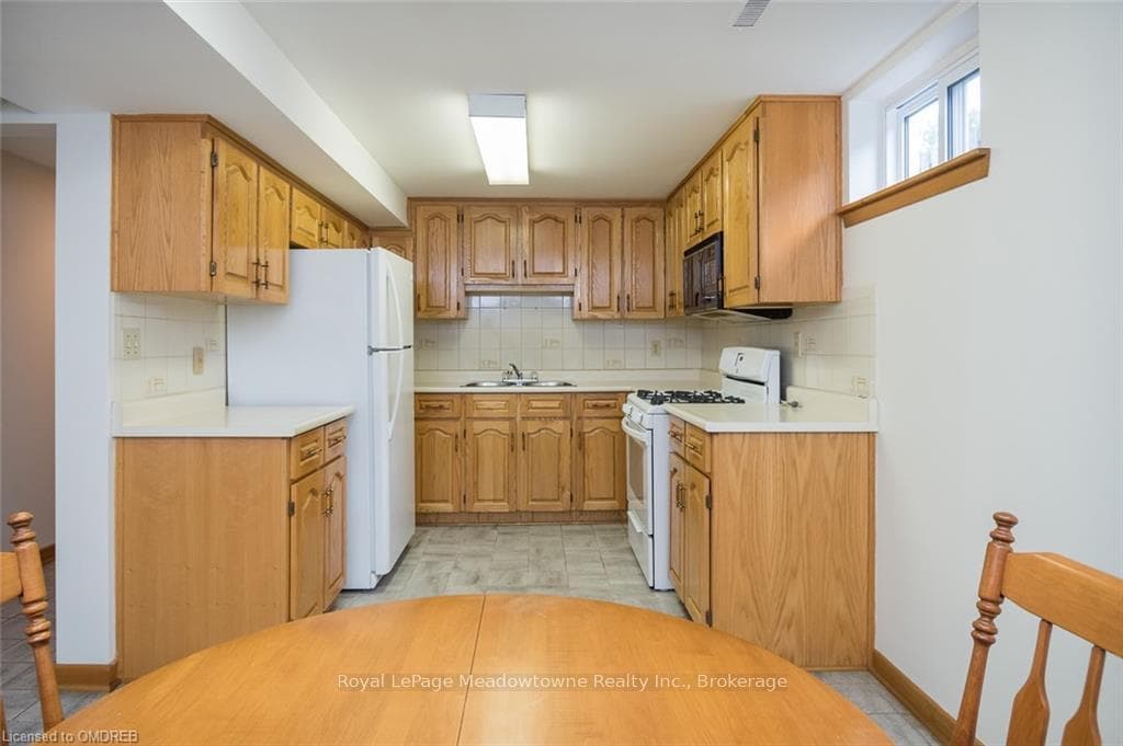 11 ASHDALE Court photo 29