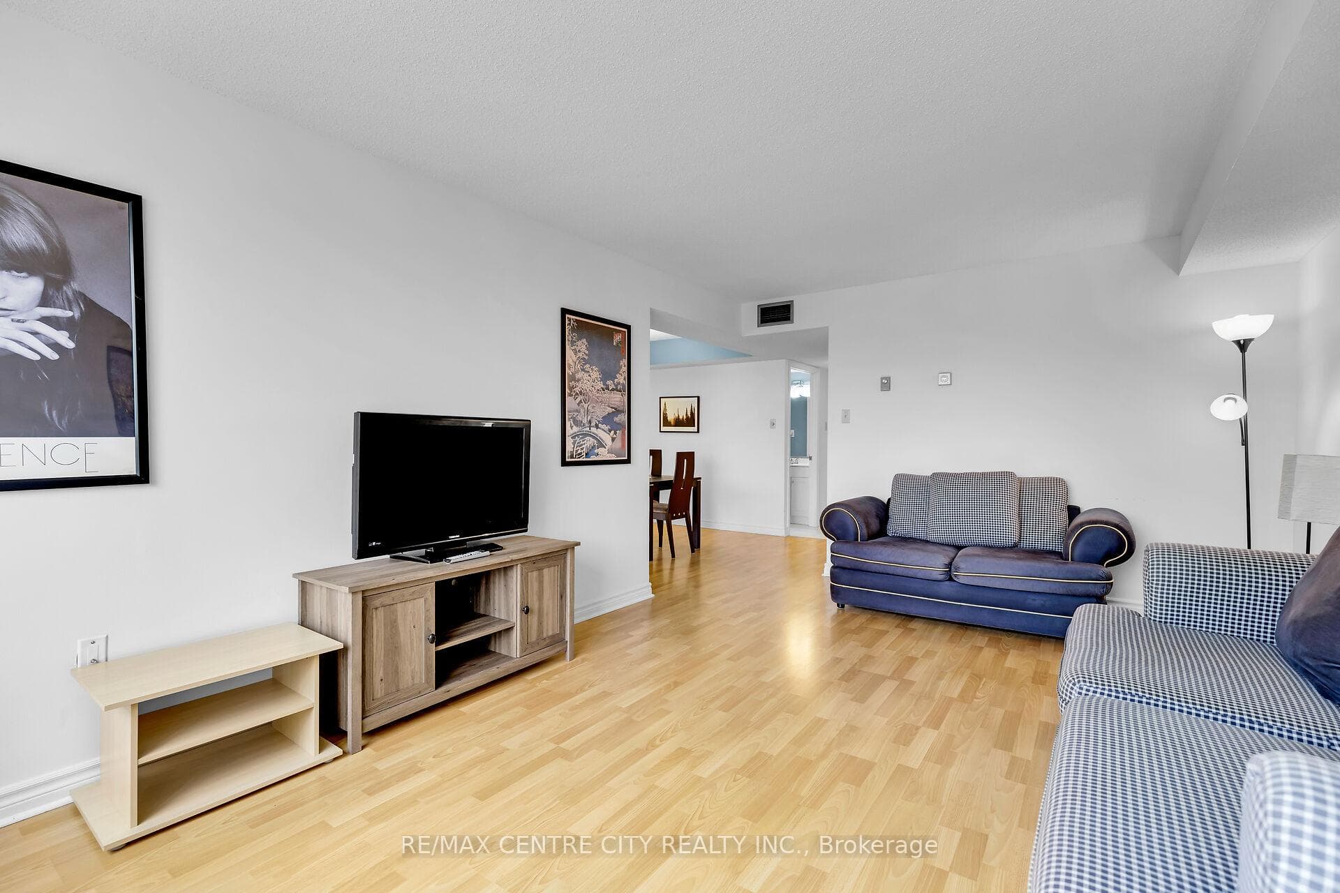 1510 Richmond Street Unit 405 photo 22