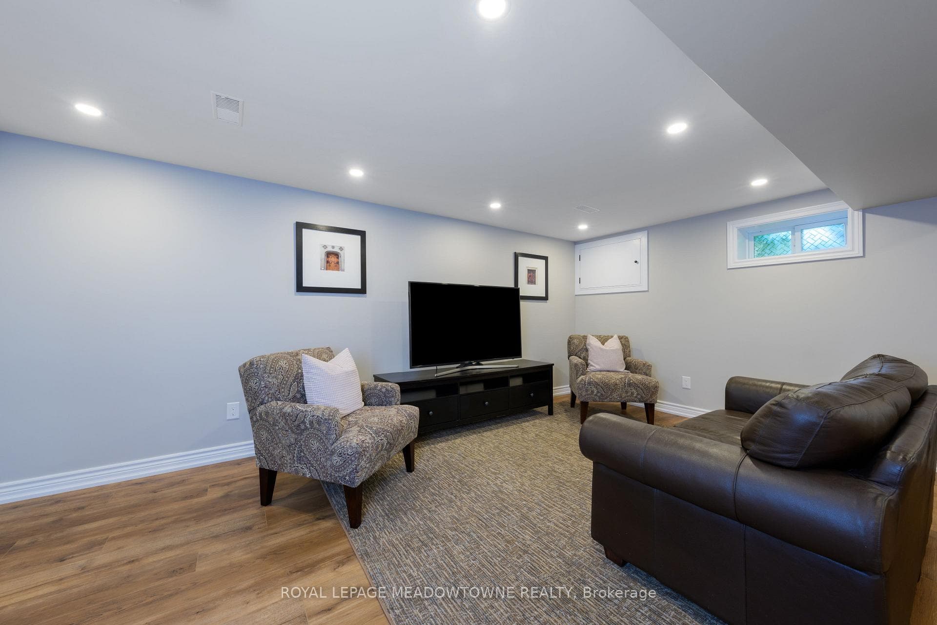 8 Lucinda Place photo 35