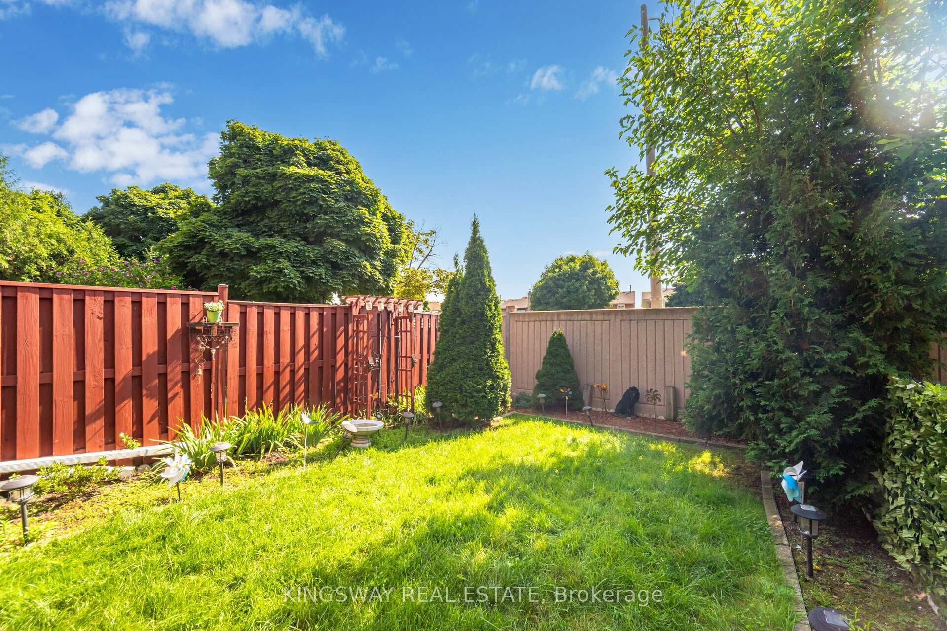 43 Chalfield Lane photo 35