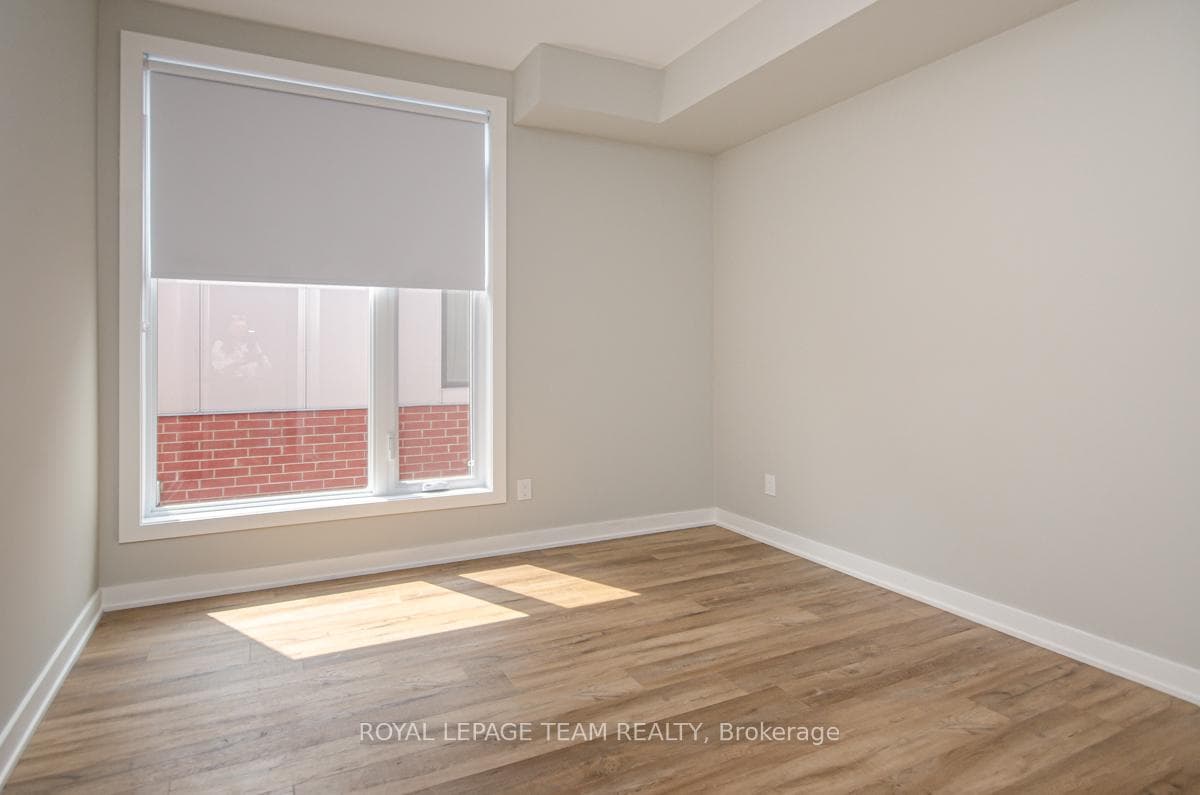 1291 Summerville Avenue Unit 303 photo 14