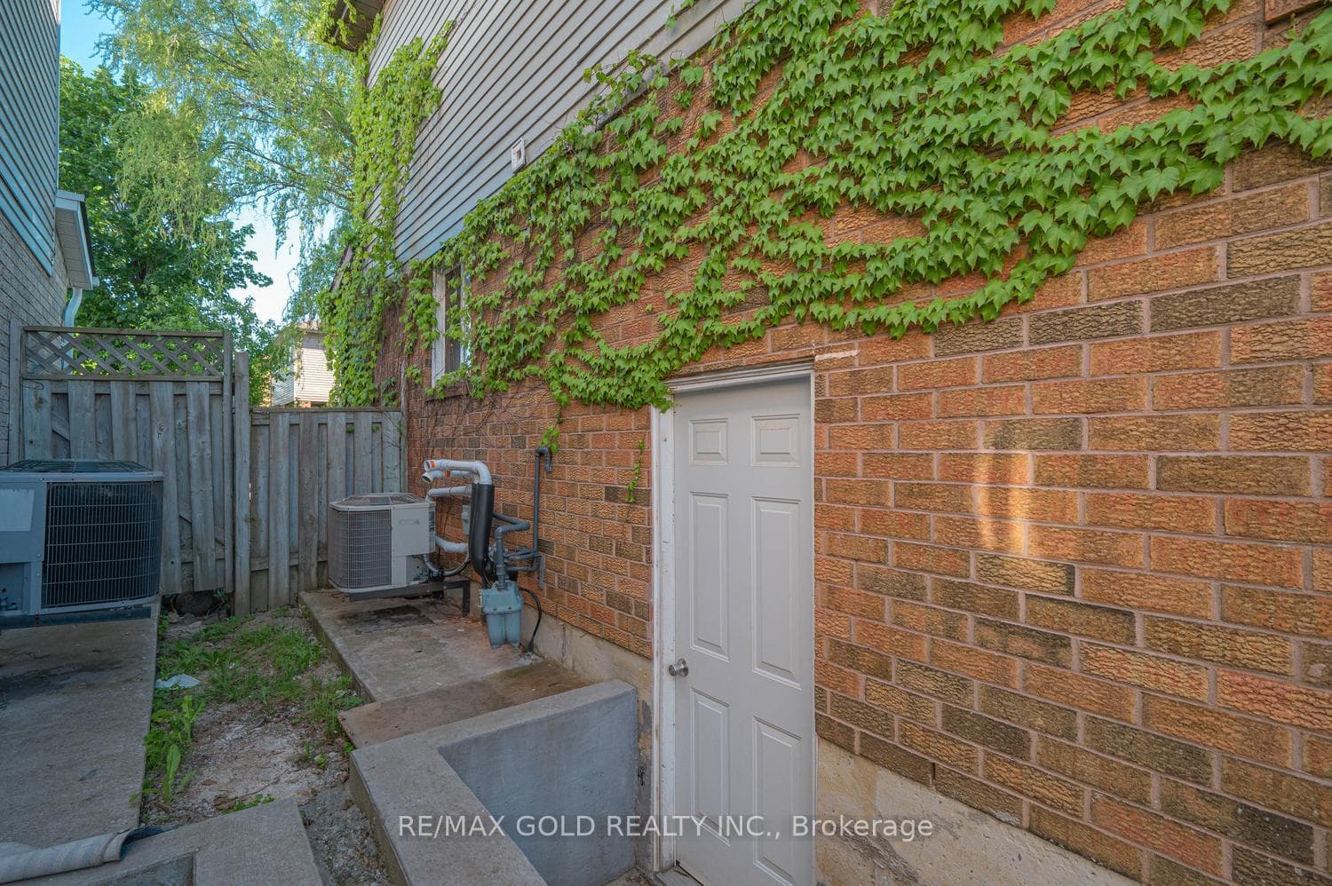 5 Ravenswood Drive photo 40