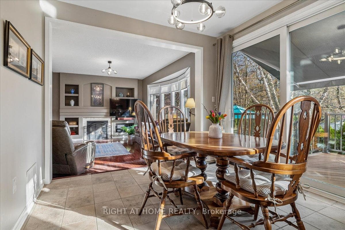 Breakfast Area/Family Room