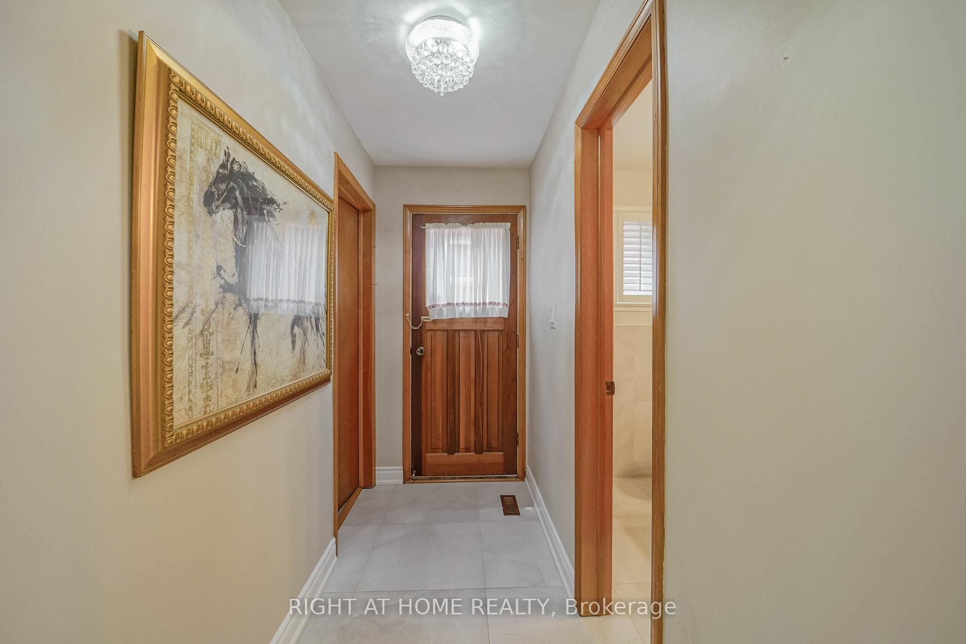 2 Lapworth Crescent photo 16