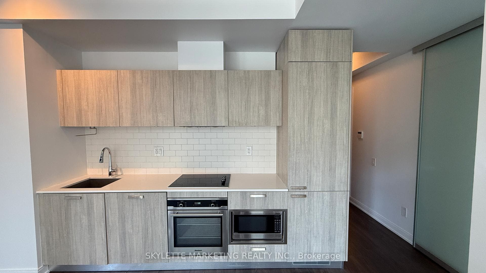 50 Charles Street Unit 612 photo 17