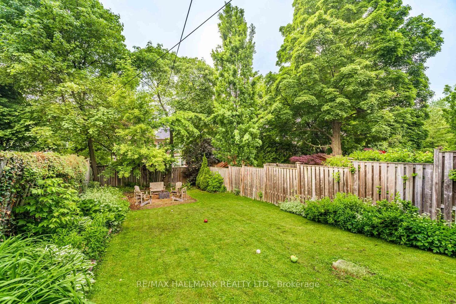 248 CASTLEFIELD Avenue photo 28