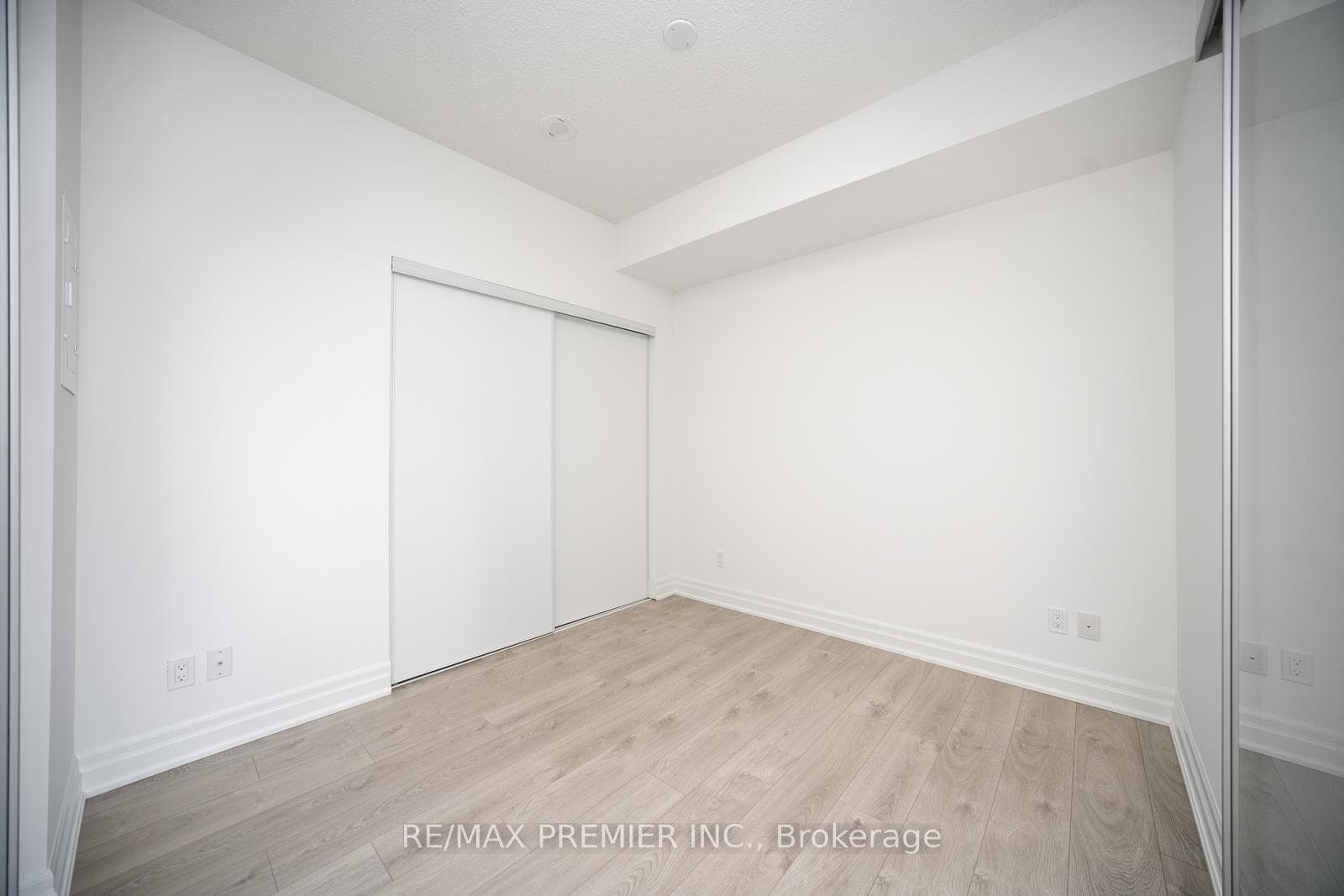 10 Rouge Valley Drive Unit 1204A photo 19