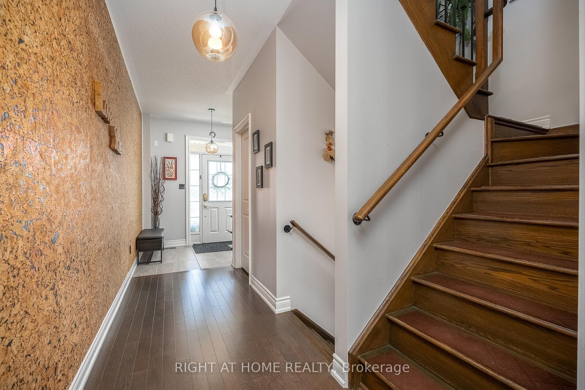 1192 Raspberry Terrace photo 4