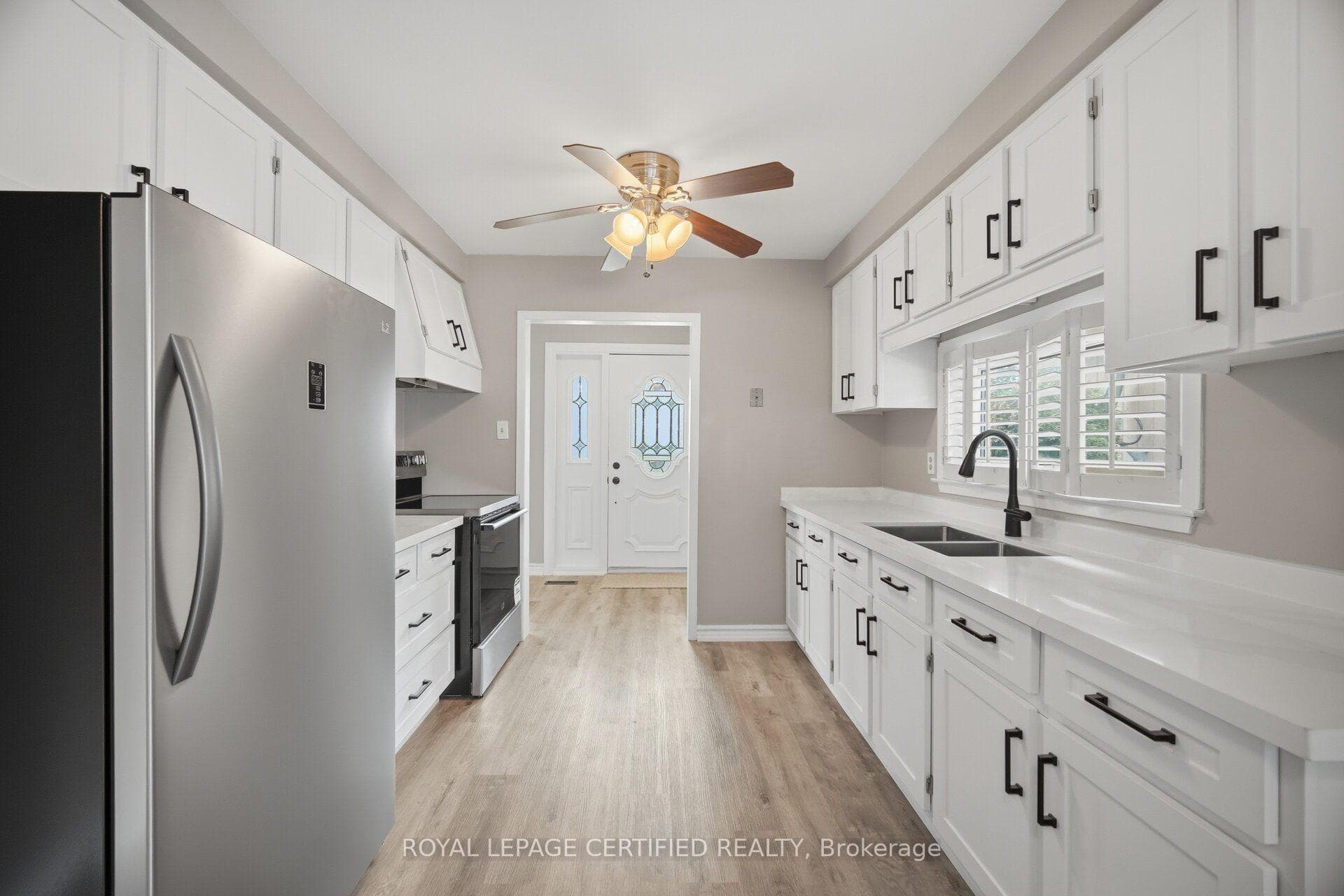 33 Grassmere Crescent photo 10