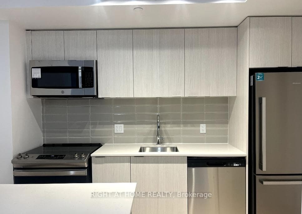 178 Clonmore Drive Unit 6 photo 8