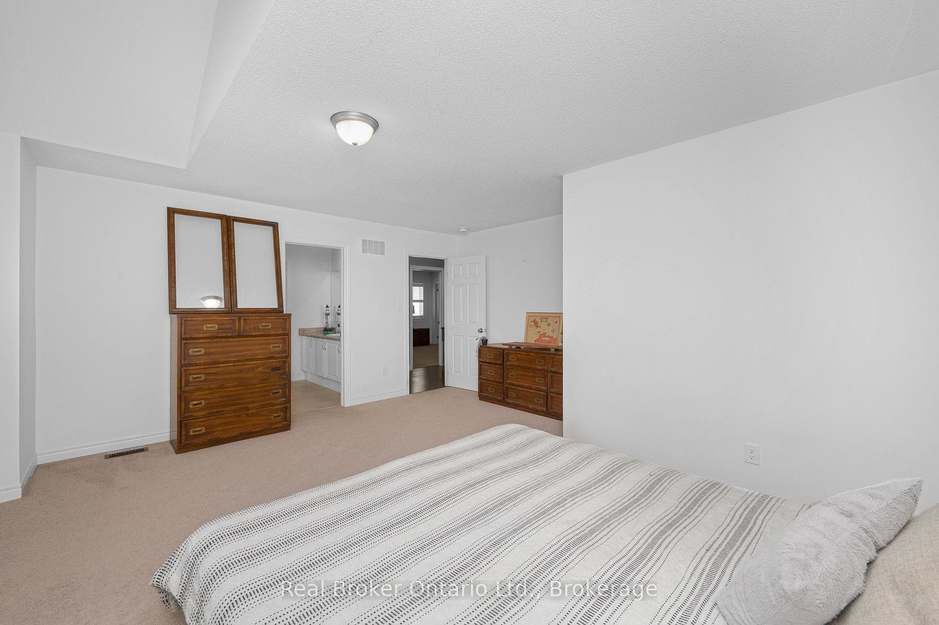 3 Newbrook Street photo 35