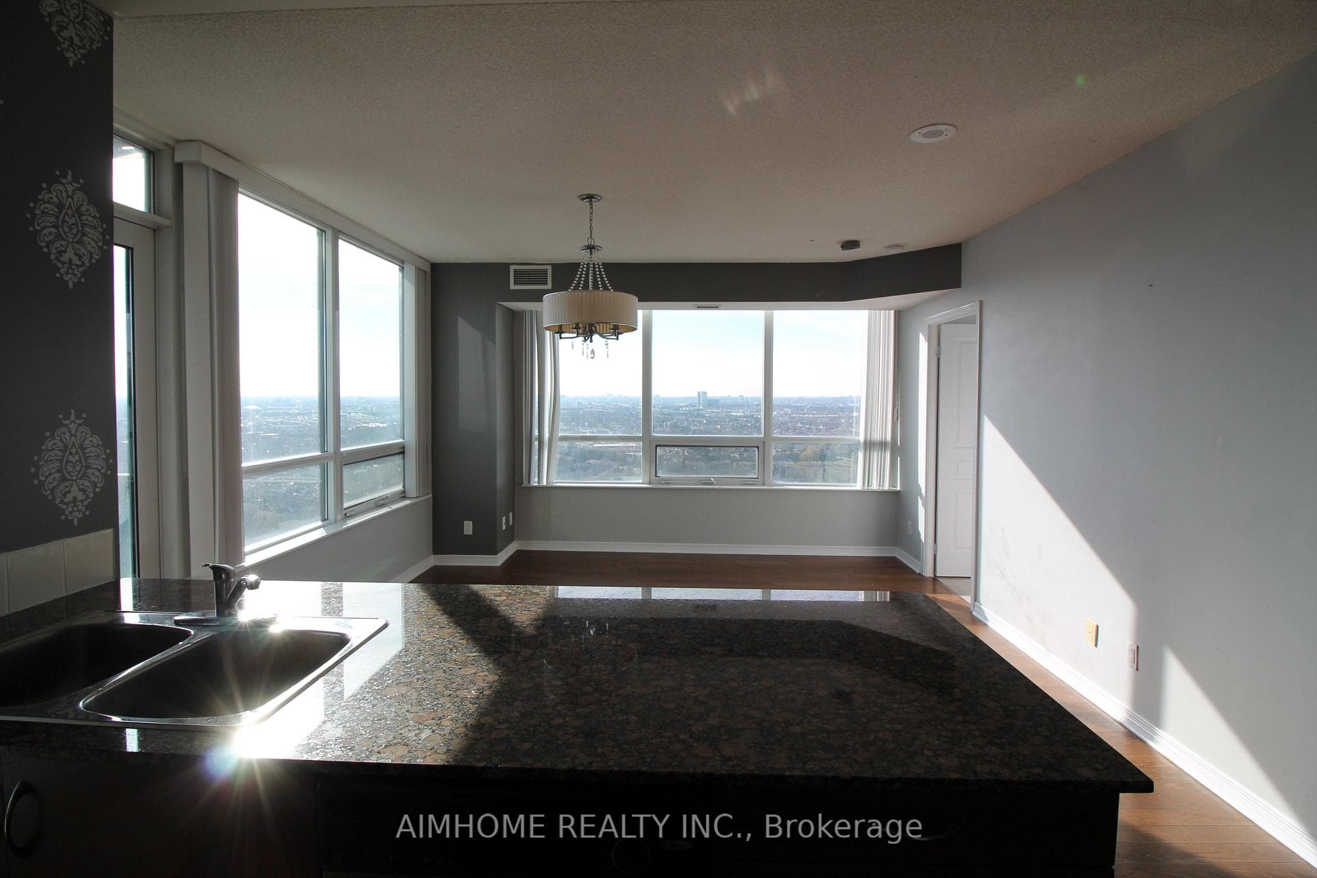 2240 Lake Shore Boulevard Unit 2802 photo 9