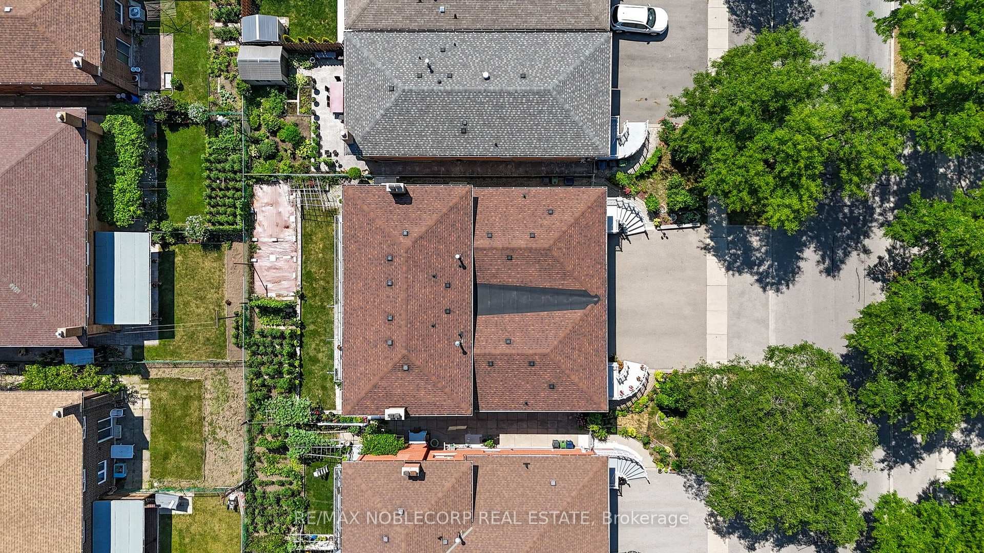 131 Yatescastle Drive photo 31