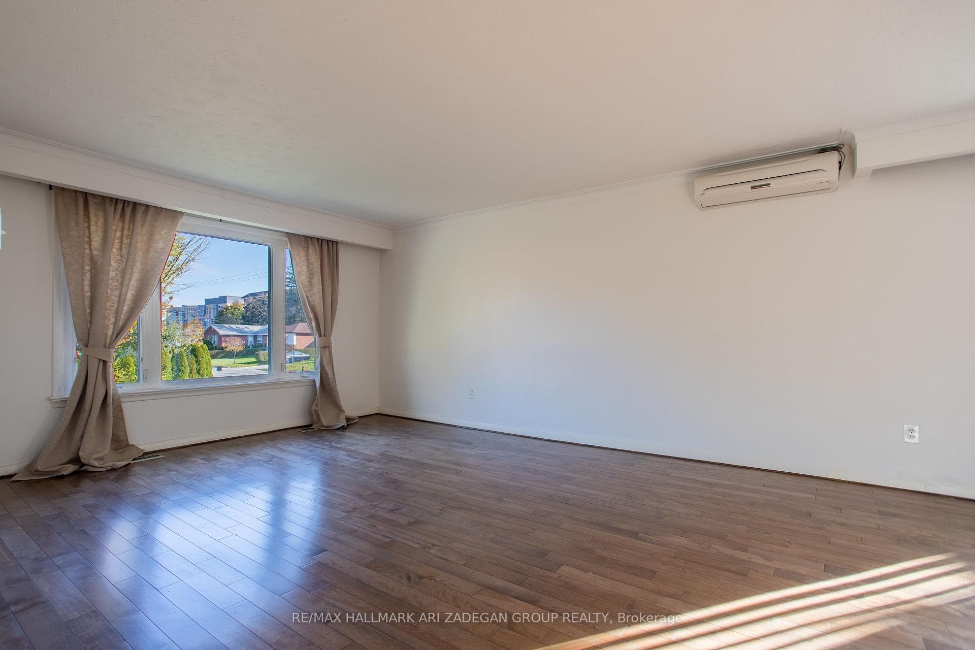 210 Harrygan Crescent Unit MF photo 8