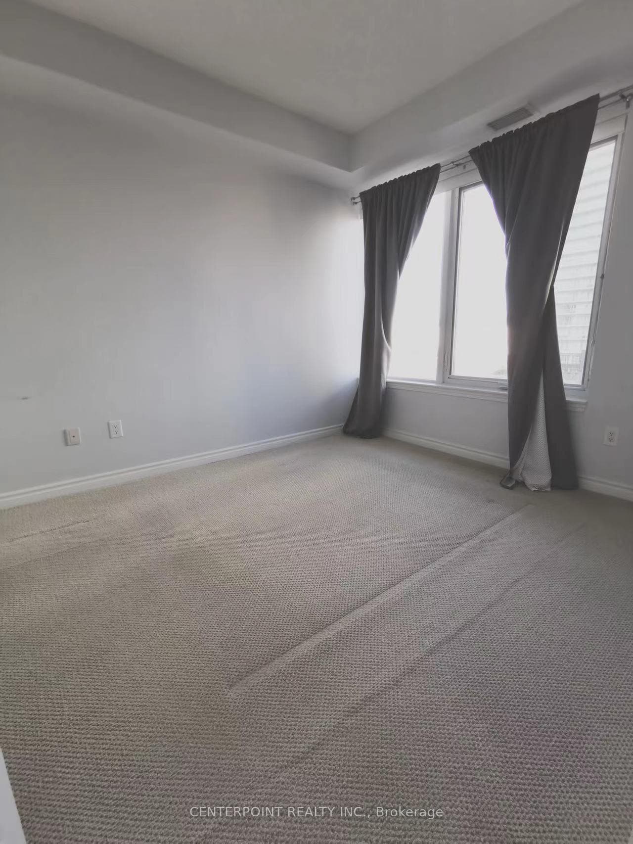 385 Prince Of Wales Drive Unit 703 photo 10