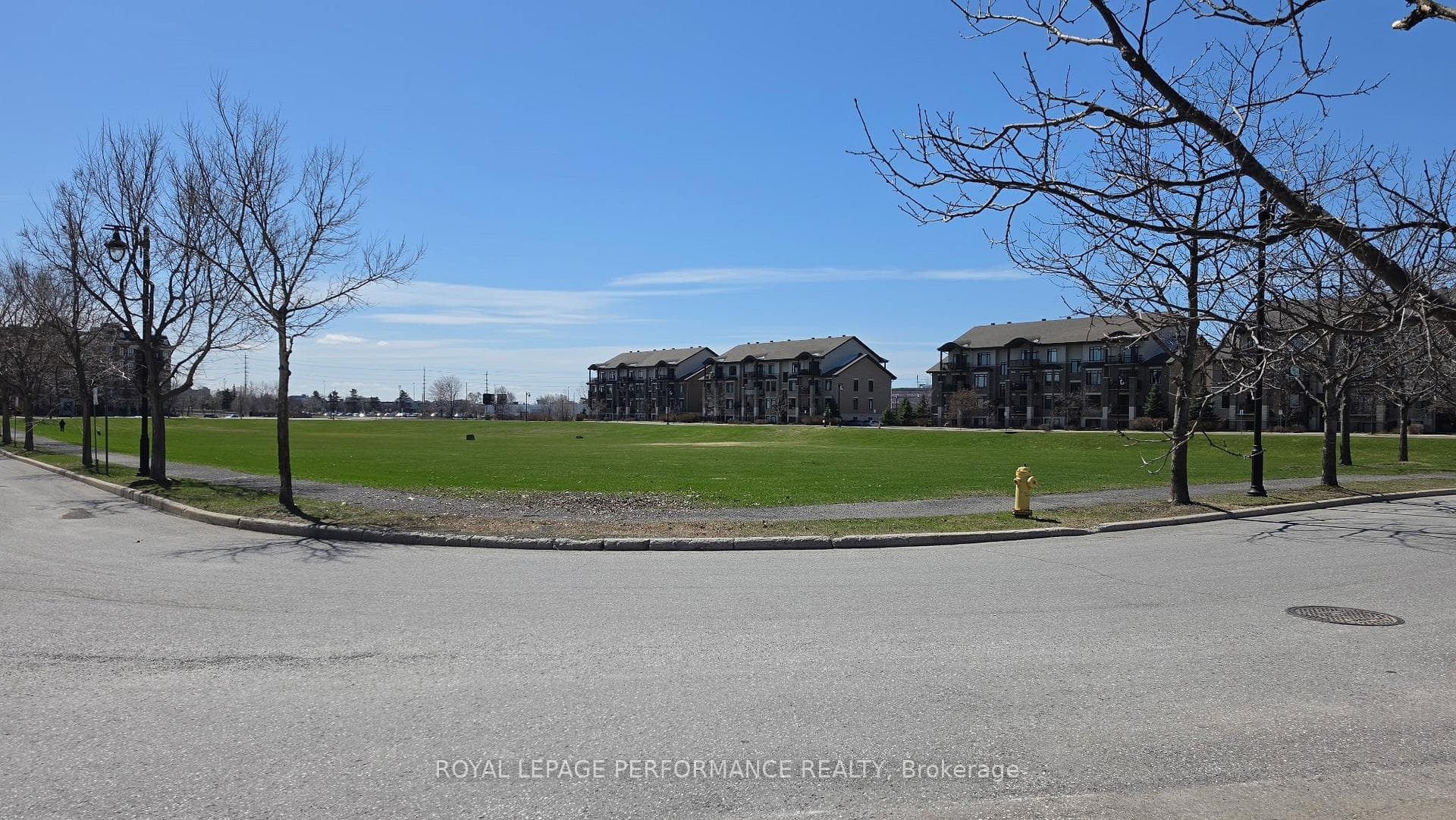655 Beauparc Private Unit 101 photo 22