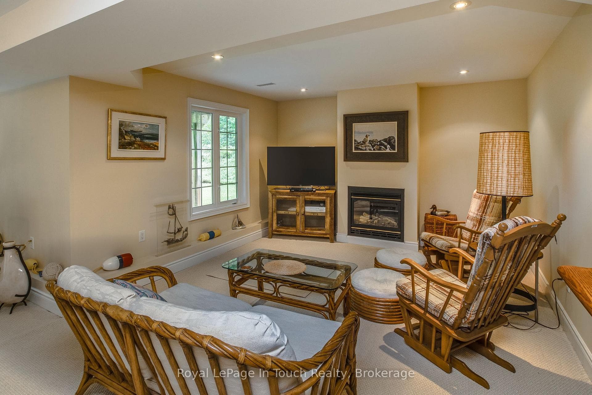 8 Woodward Drive photo 33