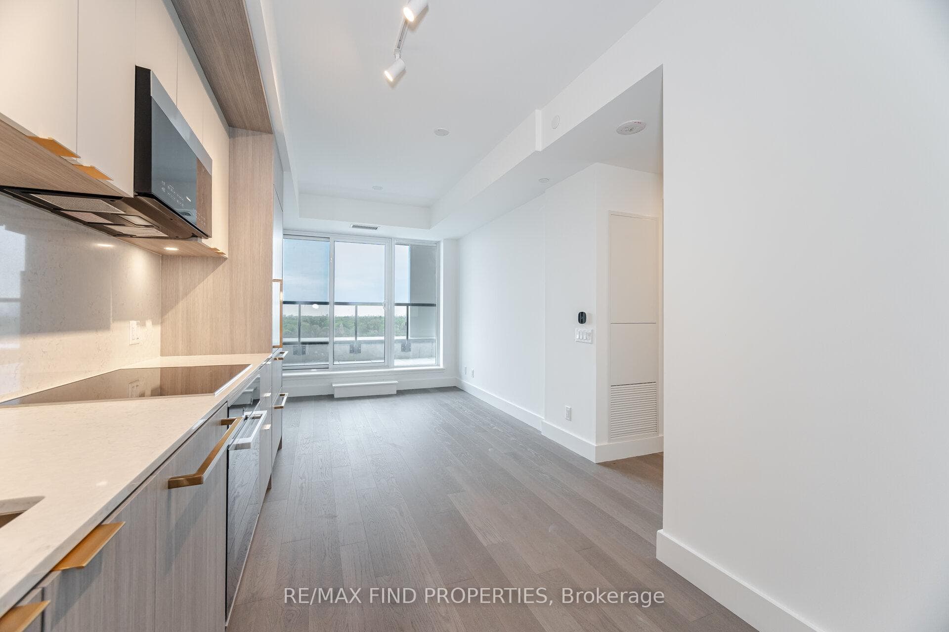 6 Greenbriar Road Unit 910 photo 14