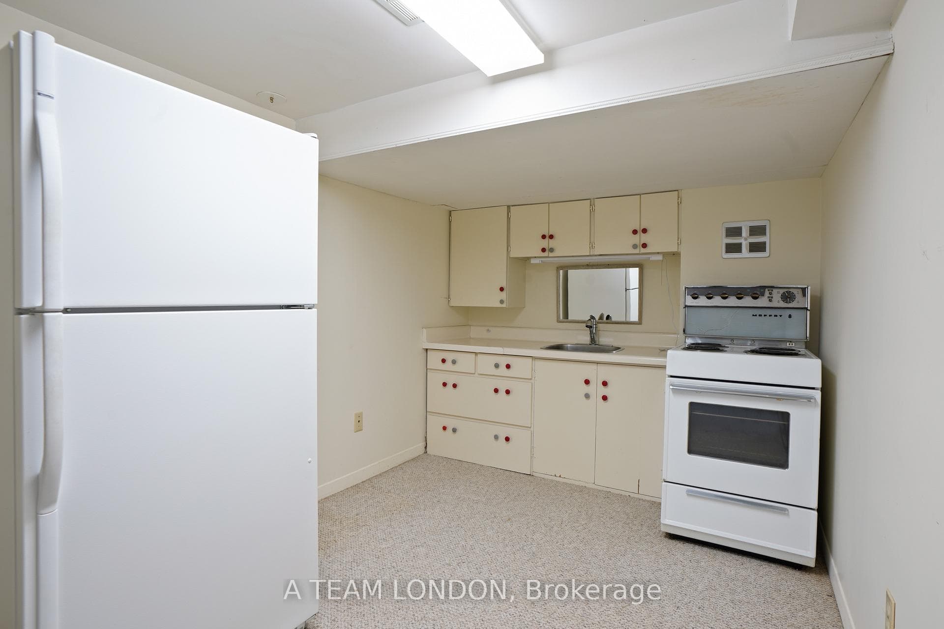 829 Hickory Road photo 26
