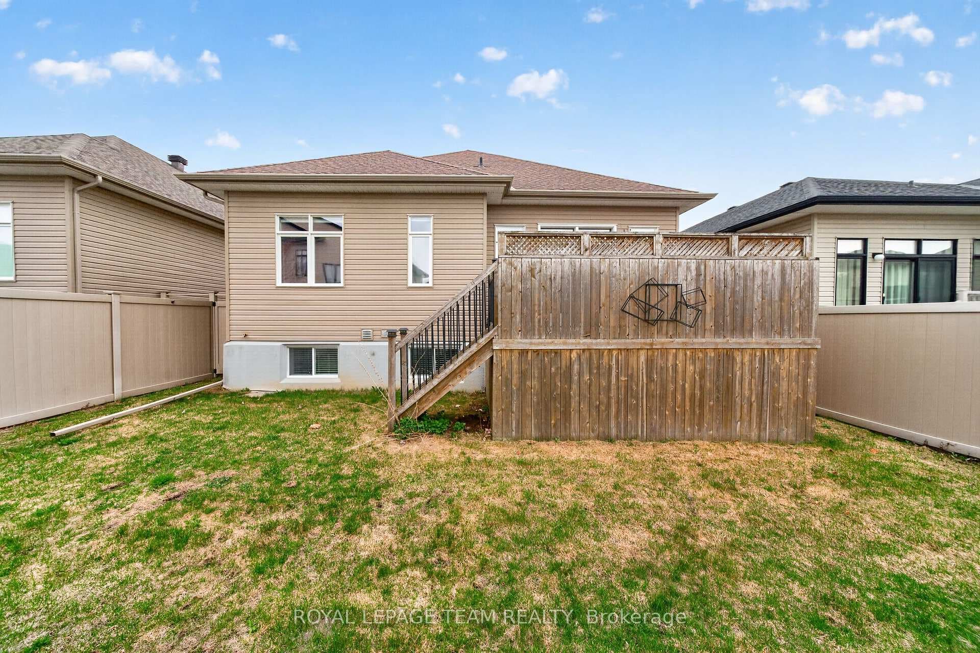 324 Long Acres Street photo 49