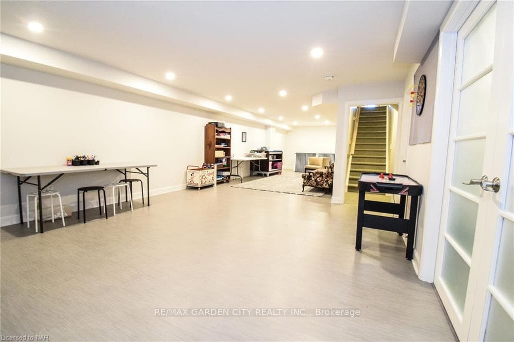 19 DORCHESTER Boulevard photo 19
