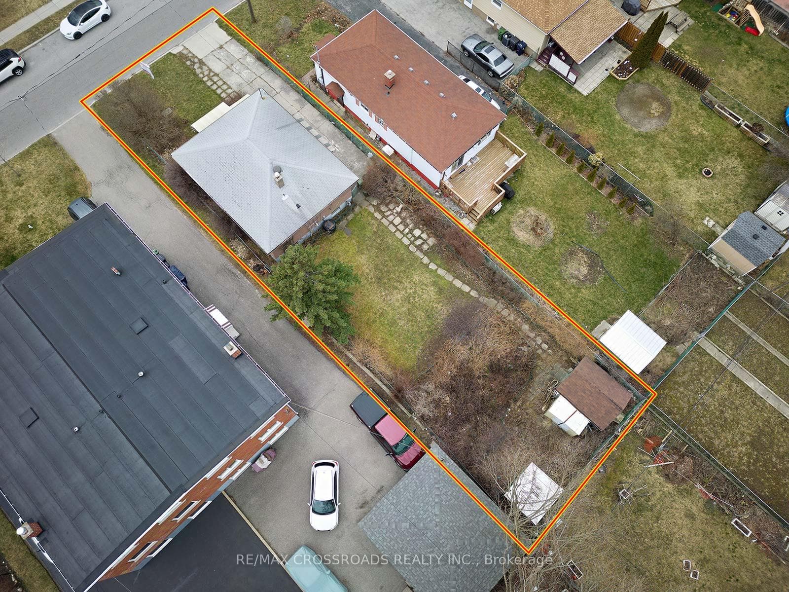 17 Winter Avenue photo 32