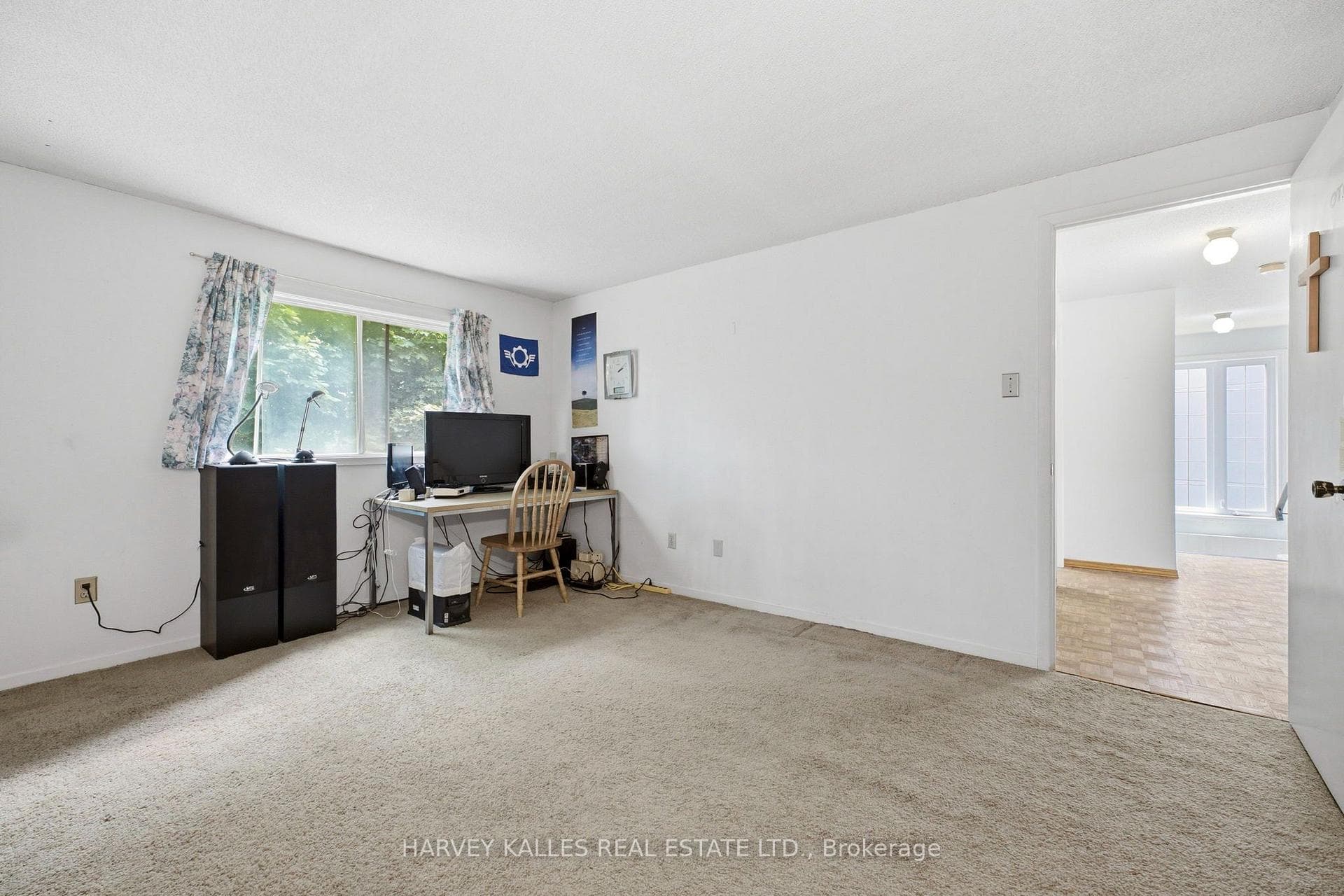 39 Newington Crescent photo 27