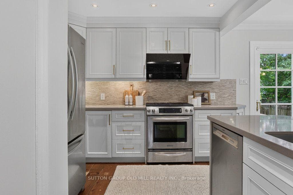 122 Strath Avenue photo 11