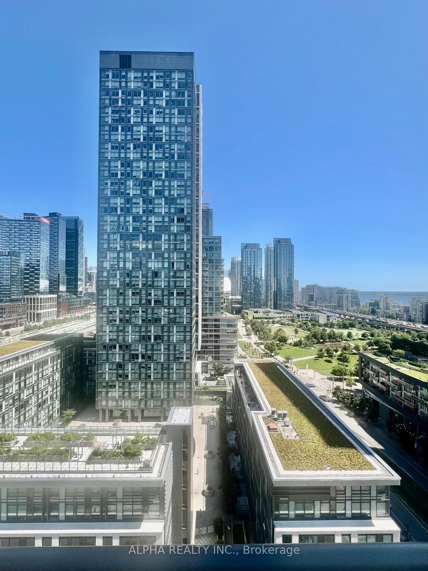 170 Fort York Boulevard Unit 1507 photo 10