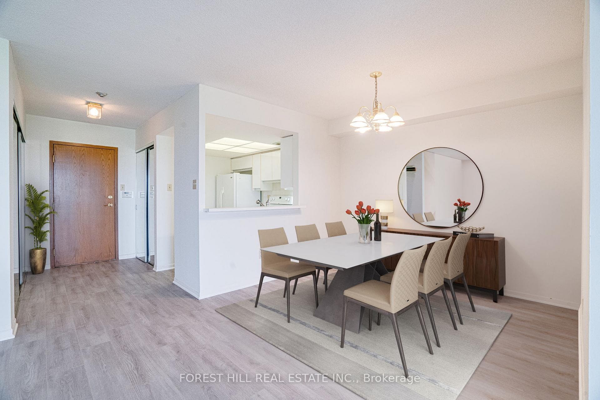 10 Torresdale Avenue Unit 502 photo 5