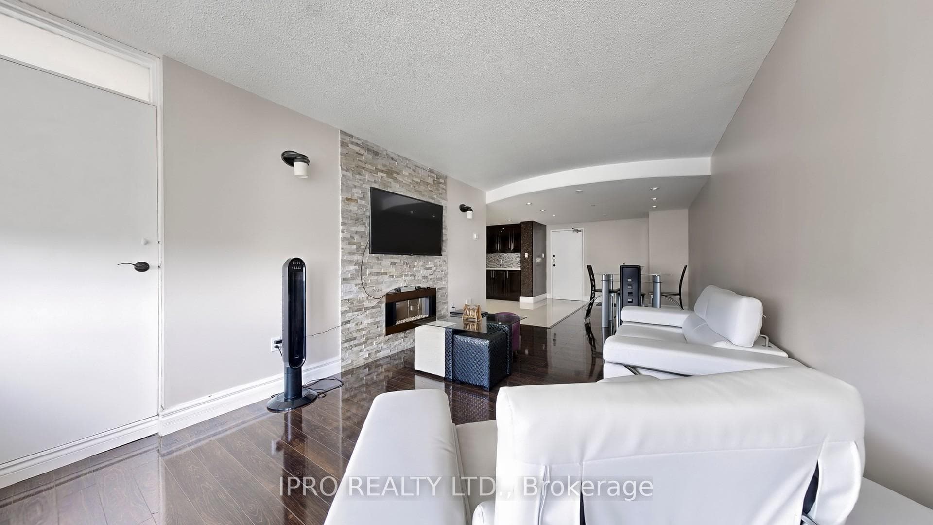 370 Dixon Road Unit 712 photo 9