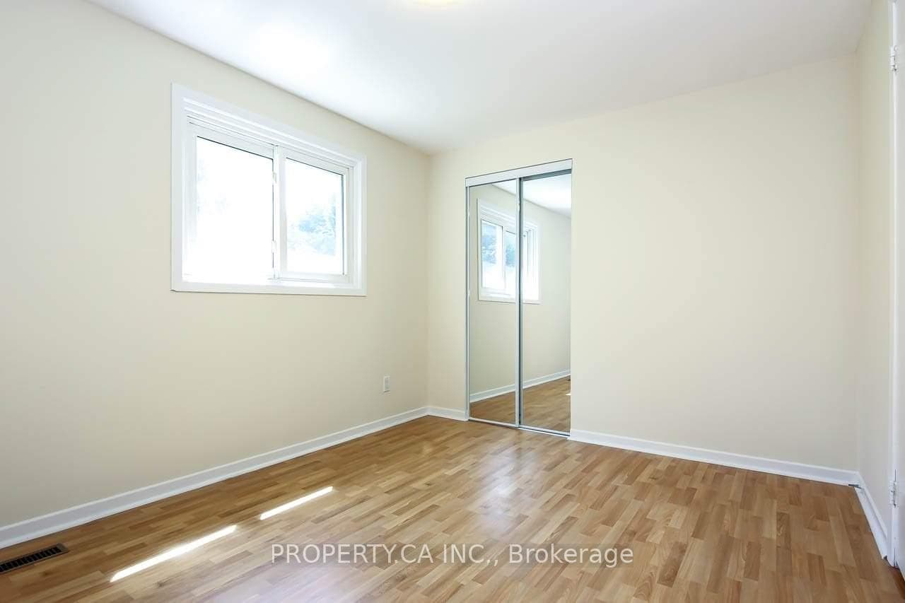 81 Holsworthy Crescent Unit Main photo 10