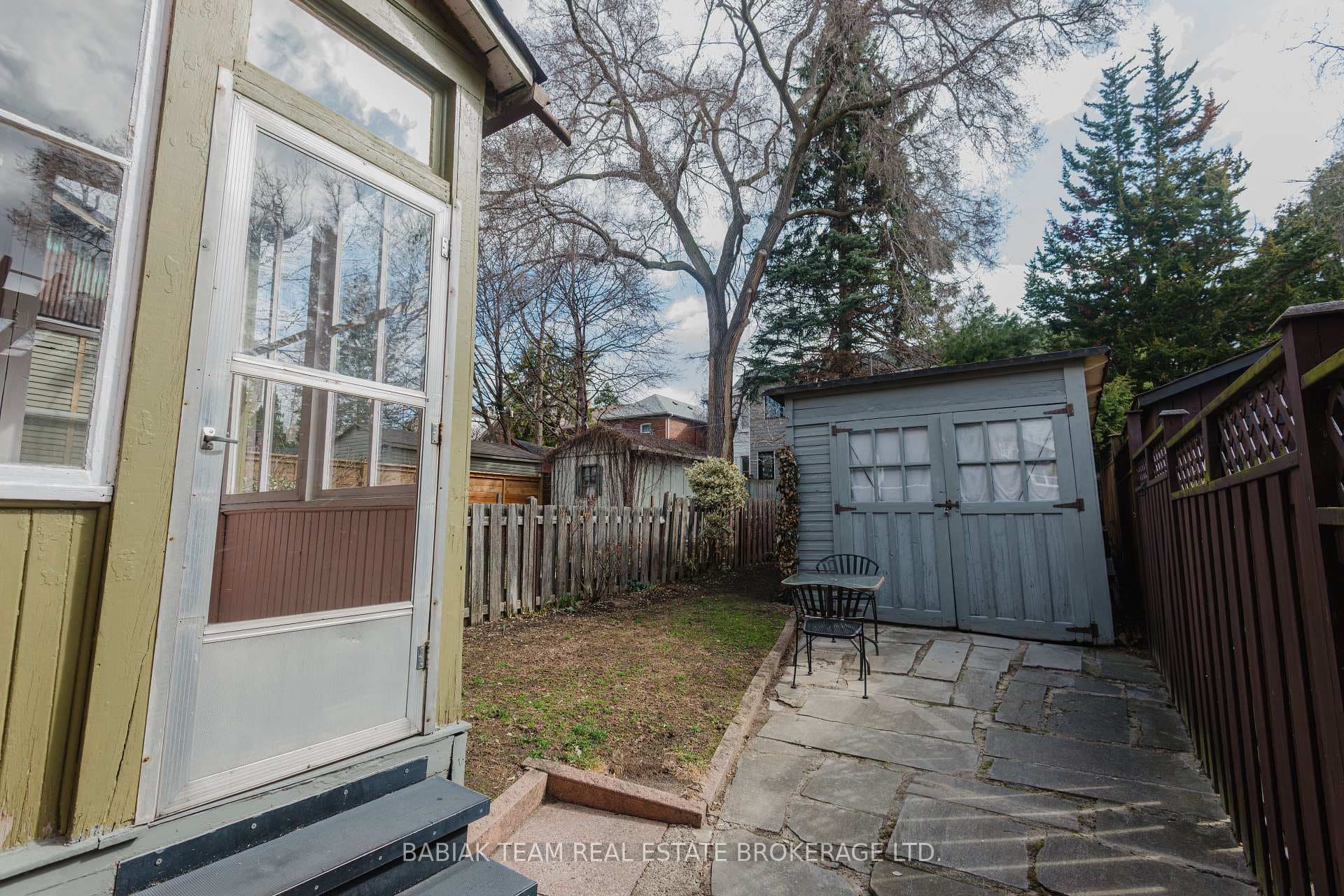 31 Runnymede Road photo 34