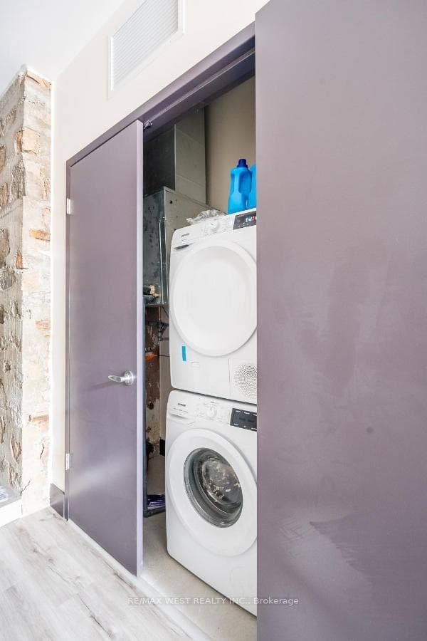 121 King Street Unit 203 photo 9