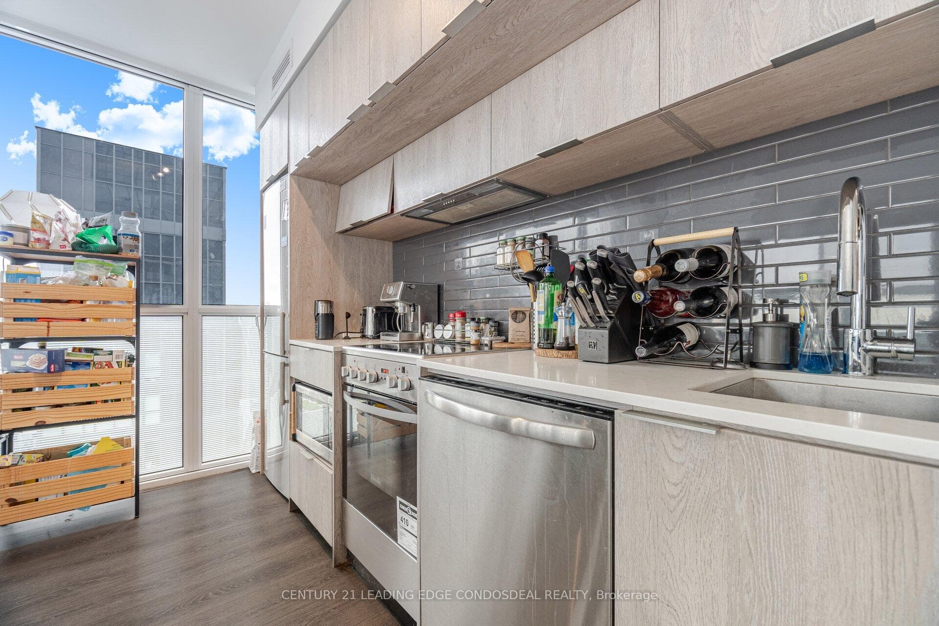 181 Dundas Street Unit 5110 photo 14