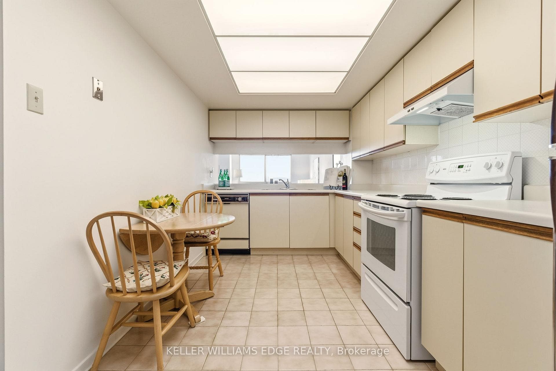 Kitchen w/ White Appliances