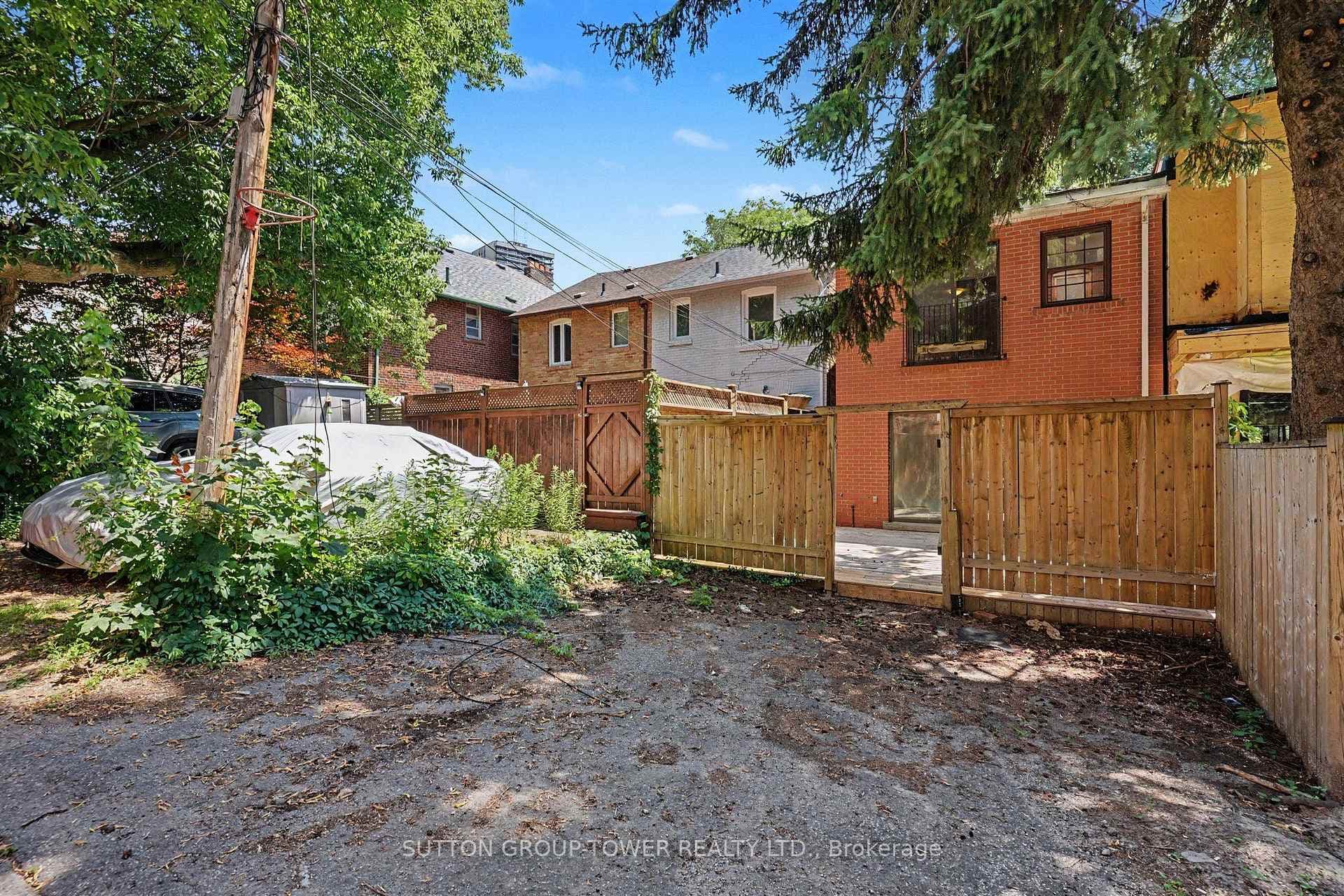 118 Castlefield Avenue photo 30