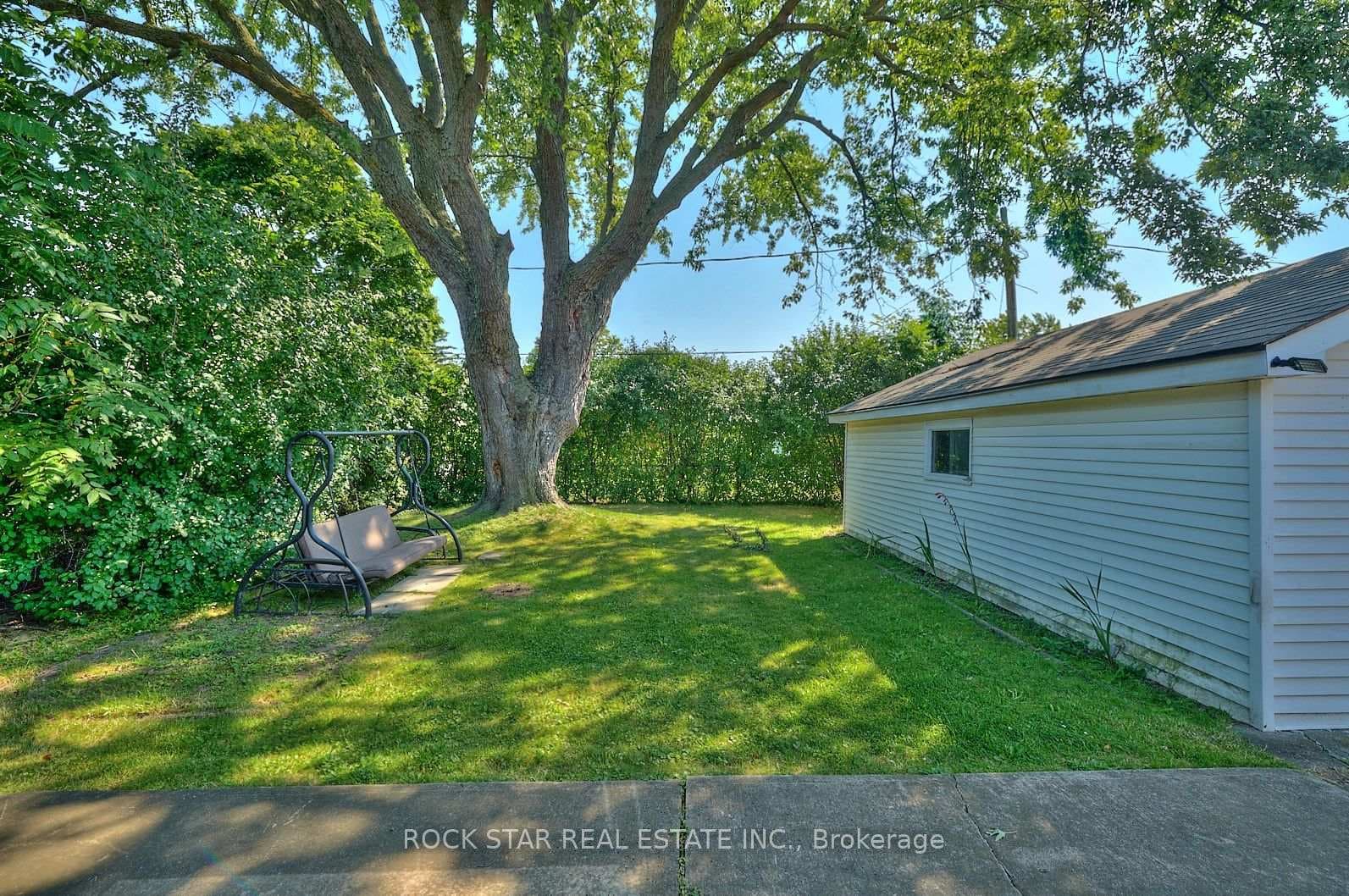 32 Collier Road photo 33