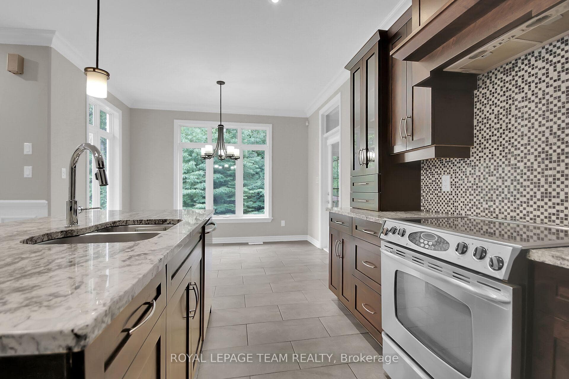 142 West Ridge Drive photo 6