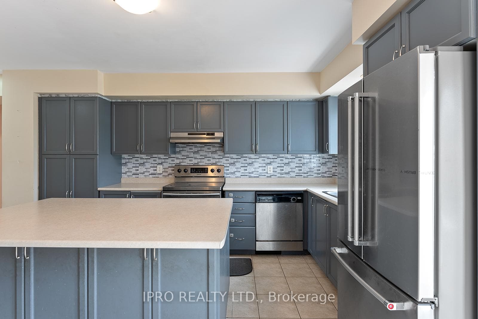 60 Fairwood Circle Unit 61 photo 12