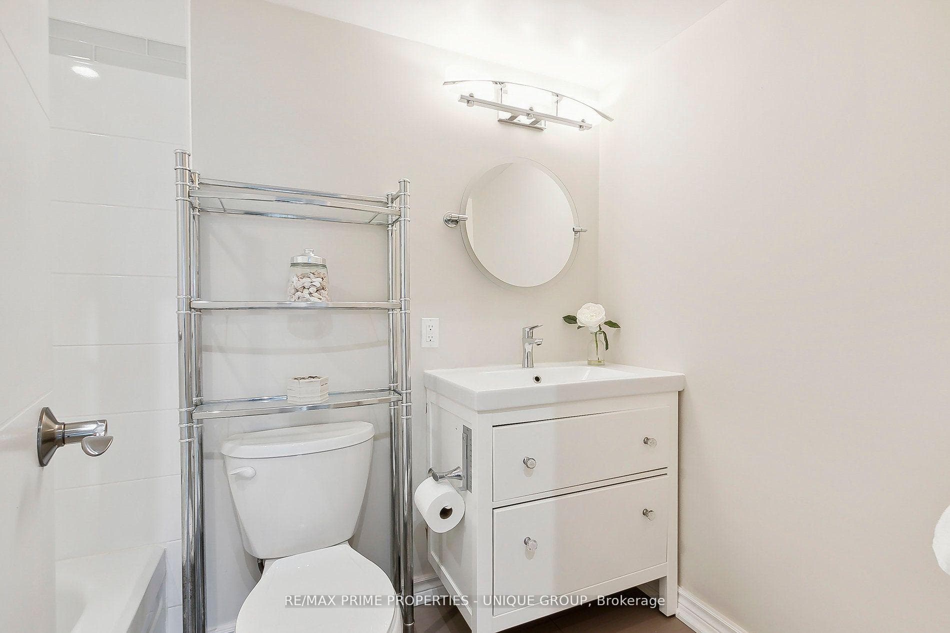 Main Bathroom