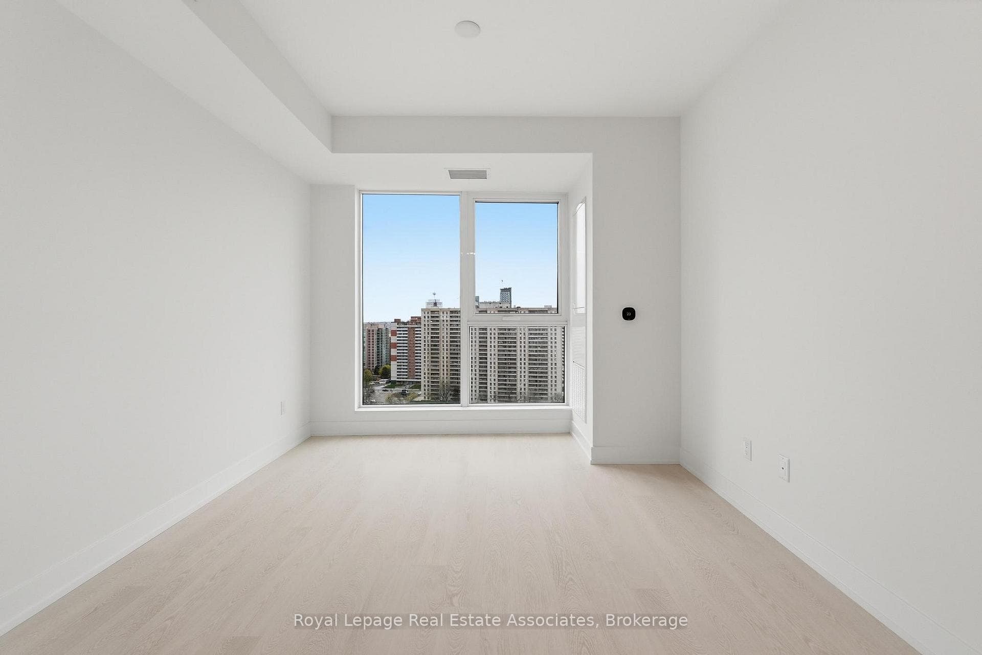 25 Cordova Avenue Unit 1906 photo 5
