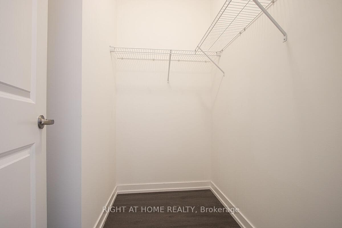 3092 Ernest Appelbe Boulevard photo 20
