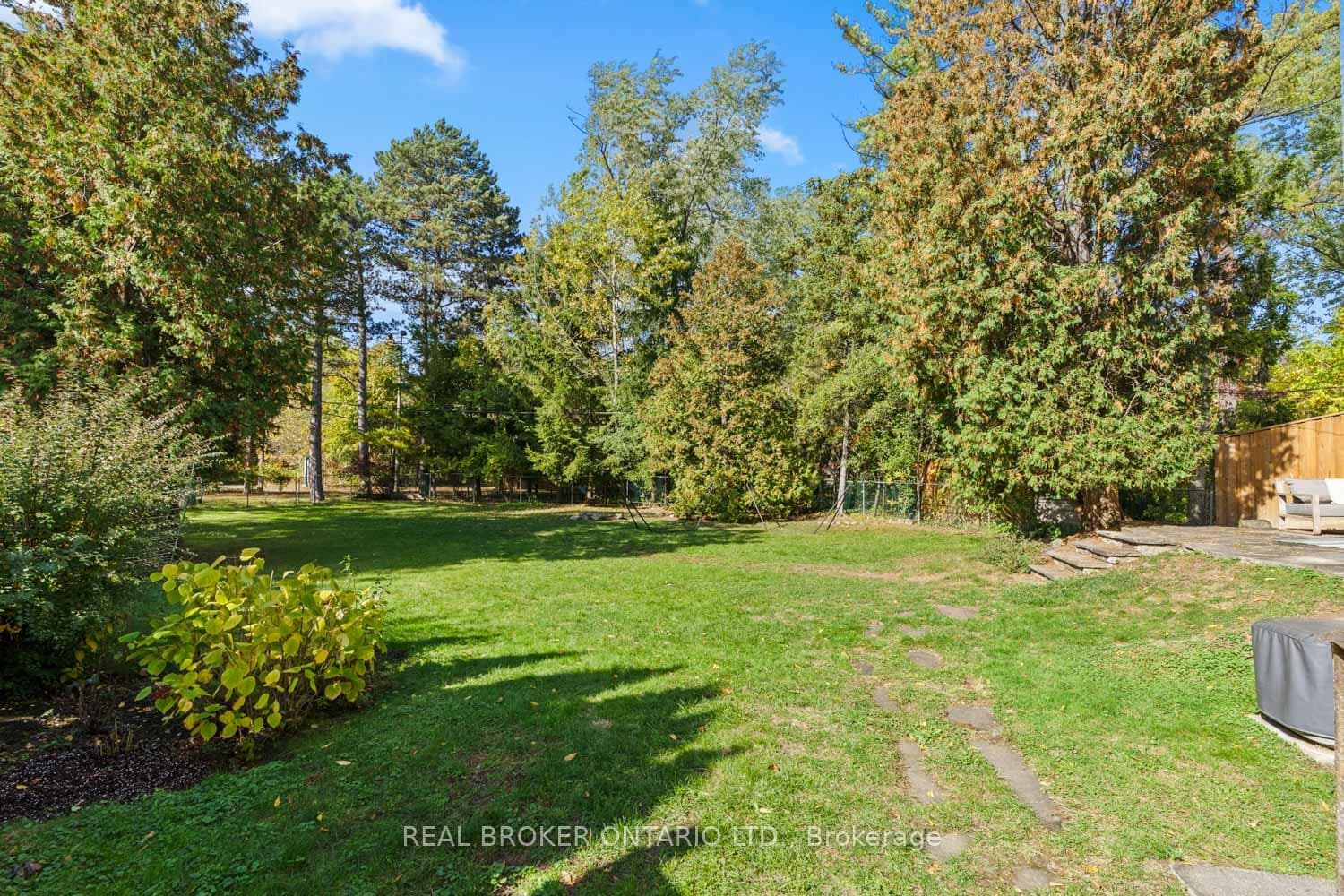 29 Veery Place photo 25