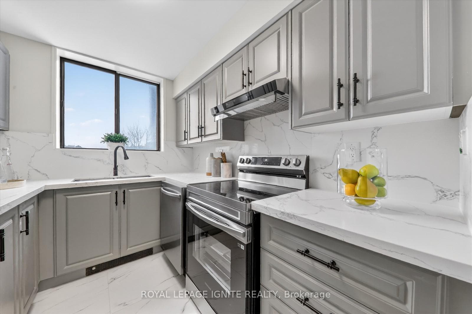 99 Blackwell Avenue Unit 303 photo 18