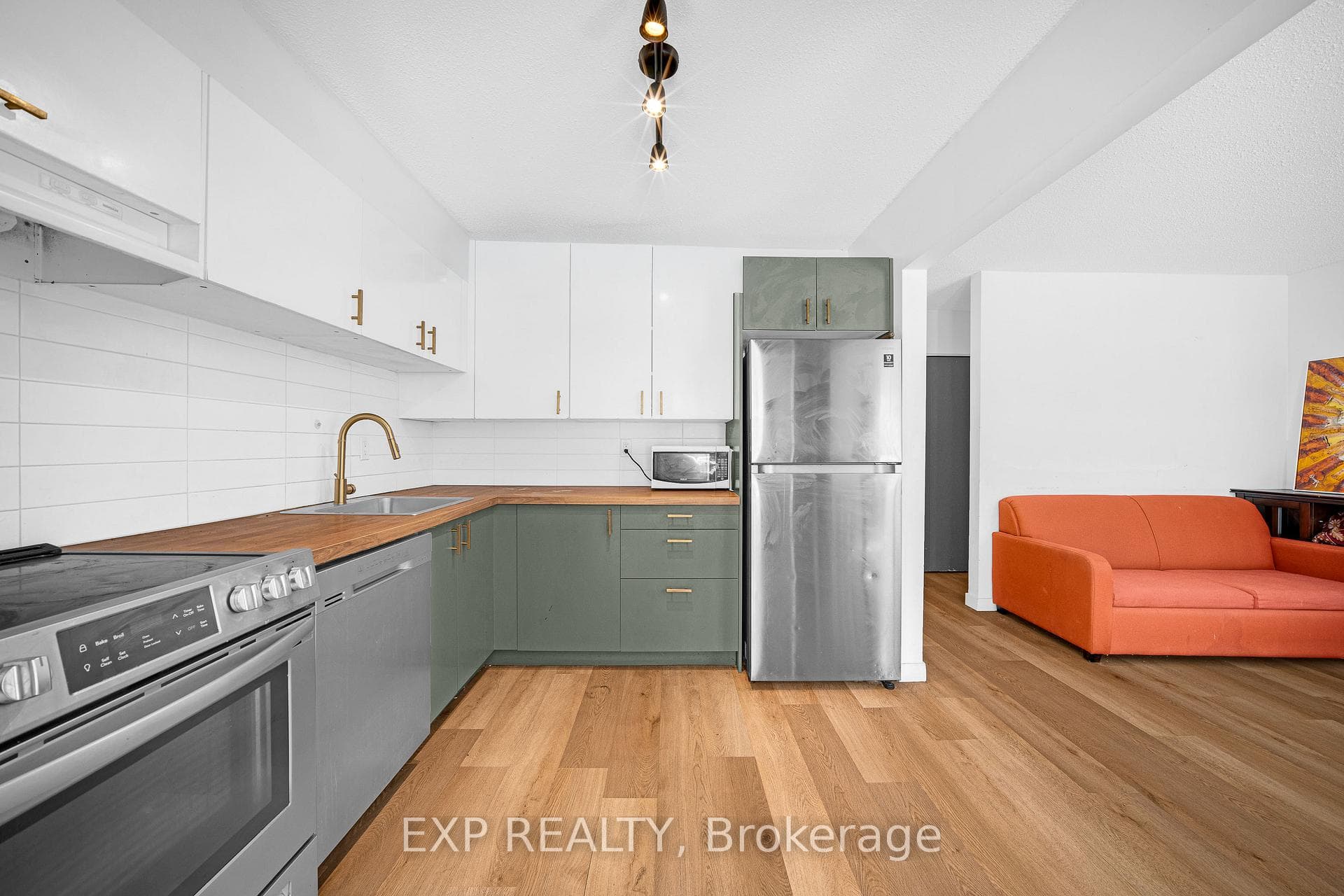 2080 Ogilvie Road Unit 11K photo 8