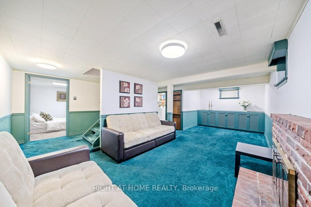 6 Almond Avenue photo 30