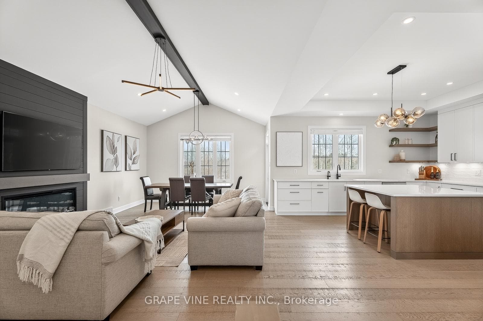 106 Maplestone Drive photo 8